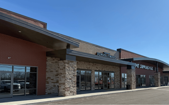 Pictures of Retail, Restaurant property located at 6400 OH-48, Maineville, OH 45039 for lease - image #1