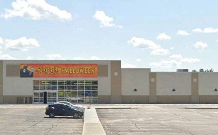 Pictures of Retail, Industrial property located at 6 Bangor Mall Blvd, Bangor, ME 04401 for lease - image #1