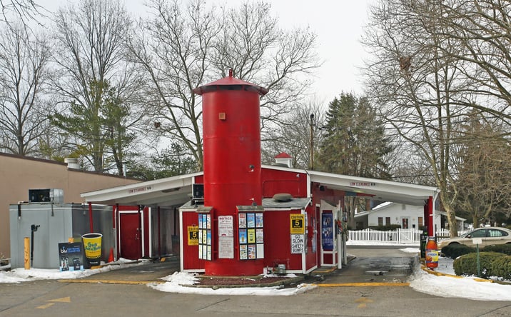 Pictures of Retail property located at 2154 Deer Pk Rd, Deer Park, NY 11729 for lease - image #1
