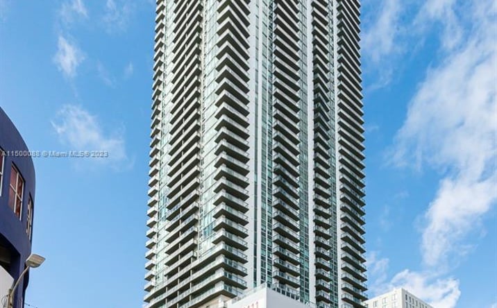 Pictures of Office property located at 30 SW 1st St # 601, Miami, FL 33130 for lease - image #1