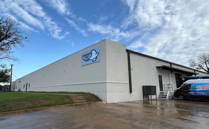 Pictures of Industrial property located at 8816 Directors Row, Dallas, TX 75247 for lease - image #1