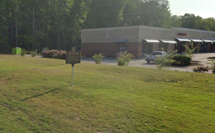 Pictures of Retail, Office, Restaurant property located at 45 Darby's Crossing Dr, Hiram, GA 30141 for lease - image #1