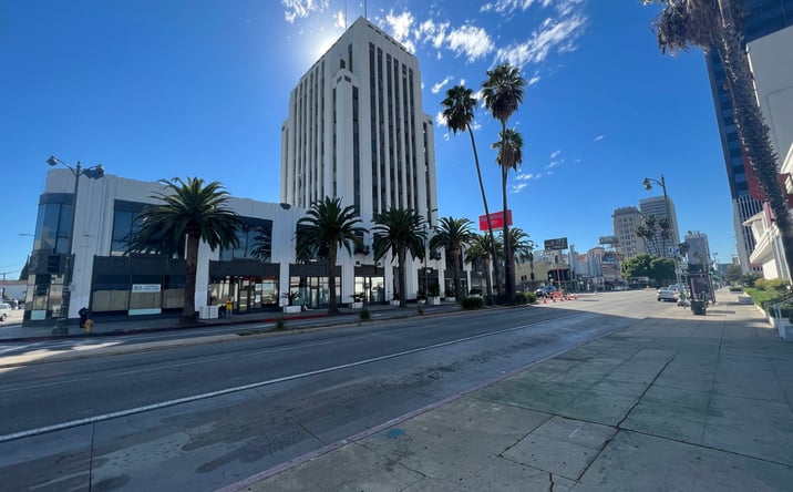 Pictures of Retail, Restaurant property located at 5410 Wilshire Blvd, Los Angeles, CA 90036 for lease - image #1