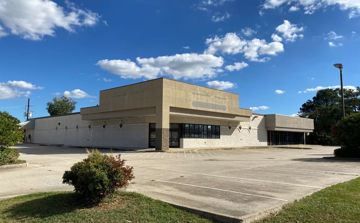 Pictures of Retail, Restaurant property located at 497 Terry Pkwy, Terrytown, LA 70056 for lease - image #1