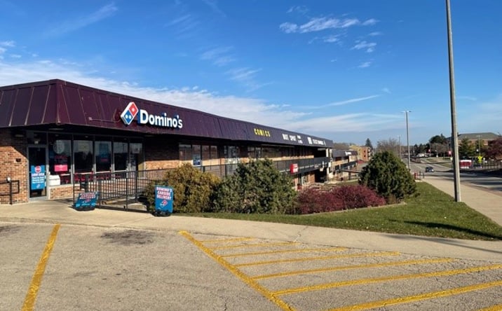 Pictures of Retail property located at 901 Lucinda Ave, DeKalb, IL 60115 for lease - image #1