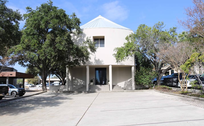 Pictures of Office property located at 5600 Broadway, Alamo Heights, TX 78209 for lease - image #1