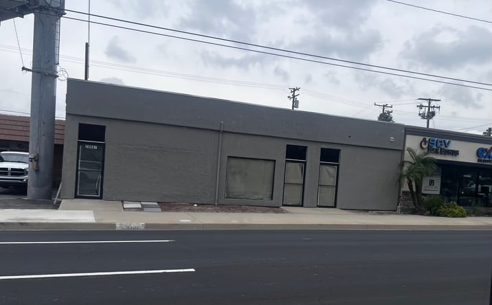 Pictures of Retail, Office, Industrial property located at 20607 Soledad Canyon Rd, Santa Clarita, CA 91351 for lease - image #1