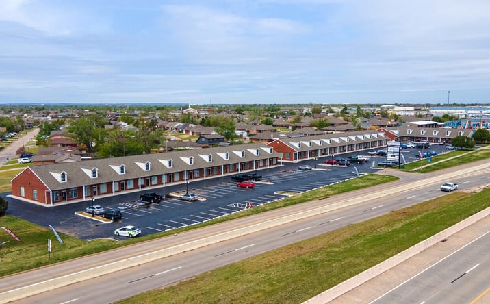 Pictures of Office property located at 1901 N Moore Ave, Moore, OK 73160 for lease - image #1