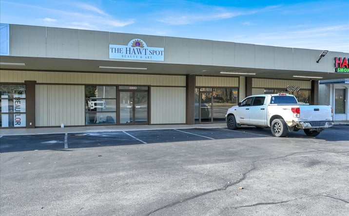 Pictures of Retail, Office property located at 8210 Bailey Cove Rd SE, Huntsville, AL 35802 for lease - image #1