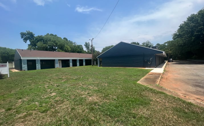 Pictures of Retail, Office, Special Purpose property located at 511 N Cobb St, Milledgeville, GA 31061 for lease - image #1