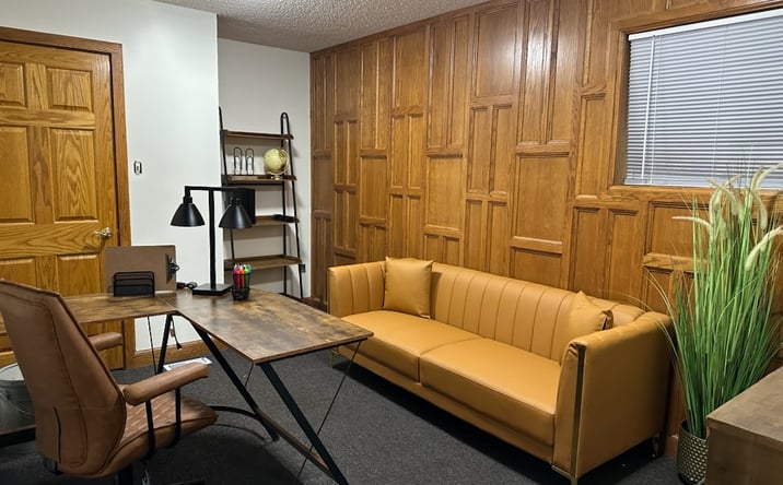 Pictures of Office, Special Purpose property located at 4015 SW 21st St, Topeka, KS 66604 for lease - image #1