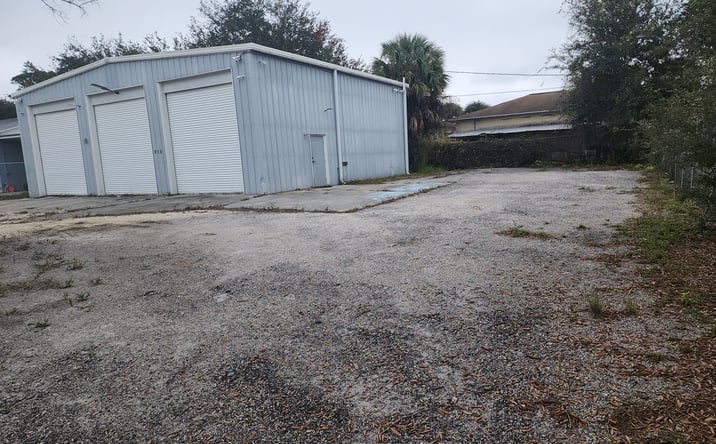 Pictures of Industrial property located at 816 11th Dr SW, Vero Beach, FL 32962 for lease - image #1