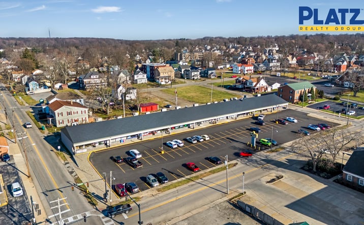 Pictures of Retail property located at 200 E 2nd St, Salem, OH 44460 for lease - image #1