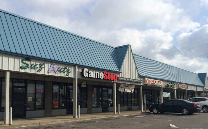 Pictures of Retail property located at 1720 Greensburg Ave, North Versailles, PA 15137 for lease - image #1