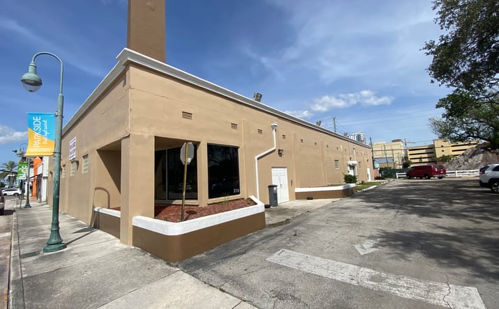 Pictures of Retail, Industrial, Restaurant property located at 215-235 S 21st Ave, Hollywood, FL 33020 for lease - image #1