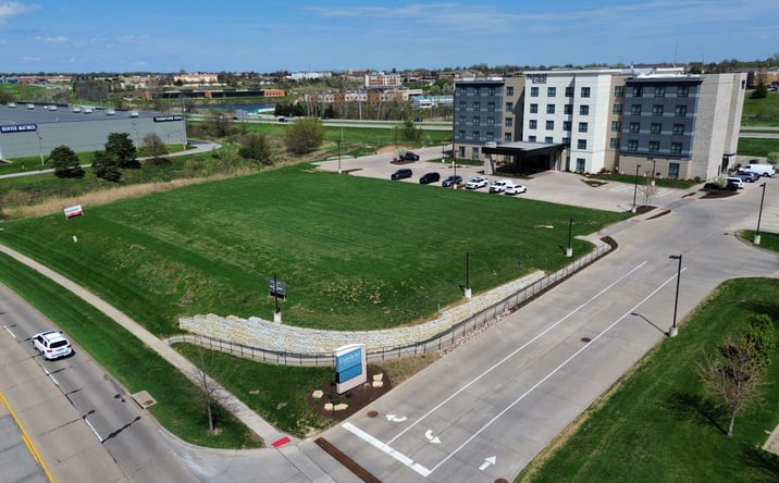 Pictures of Land property located at 4200 Elmore Avenue, Davenport, IA 52807 for lease - image #1