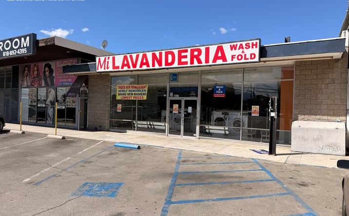 Pictures of Retail property located at 8915 Woodman Ave, Arleta, CA 91331 for lease - image #1