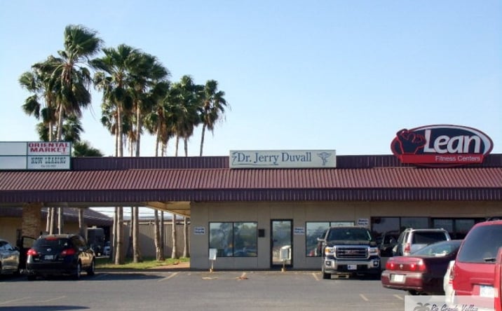 Pictures of Retail, Office, Restaurant property located at 1514 S 77 Sunshine Strip, Harlingen, TX 78550 for lease - image #1