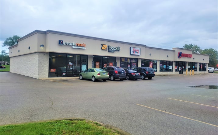 Pictures of Retail, Office, Restaurant property located at 2427 Adlai Stevenson Dr, Springfield, IL 62703 for lease - image #1