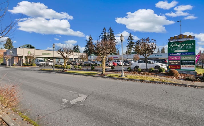 Pictures of Retail, Restaurant property located at 3701 88th St NE, Marysville, WA 98270 for lease - image #1