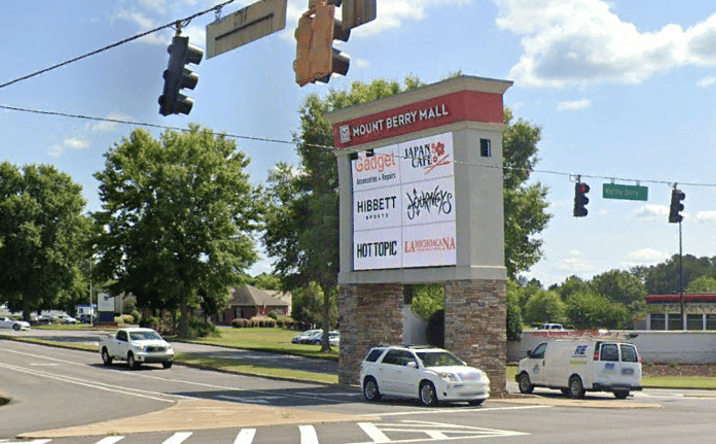 Pictures of Retail, Land, Restaurant property located at 2770 Martha Berry Hwy, Rome, GA 30165 for lease - image #1