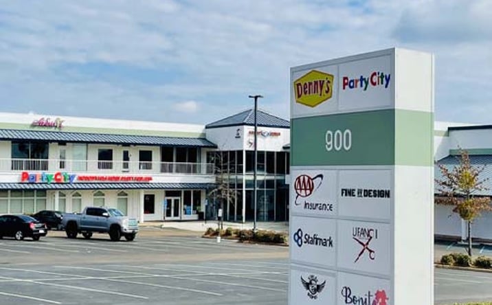 Pictures of Retail, Office property located at 900 E County Line Rd, Ridgeland, MS 39157 for lease - image #1
