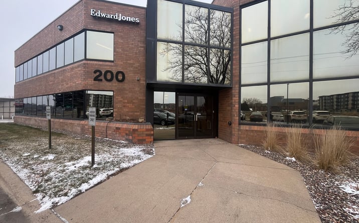 Pictures of Office property located at 200 Hwy 13 W, Burnsville, MN 55337 for lease - image #1