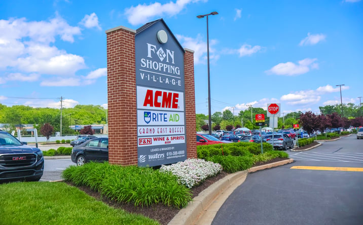 Pictures of Retail, Restaurant property located at 2060 Naamans Rd, Wilmington, DE 19810 for lease - image #1