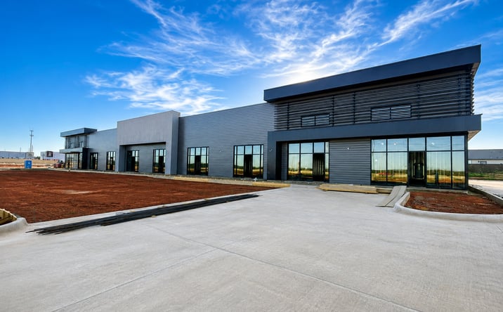 Pictures of Retail property located at 6950 S Clack St, Abilene, TX 79606 for lease - image #1