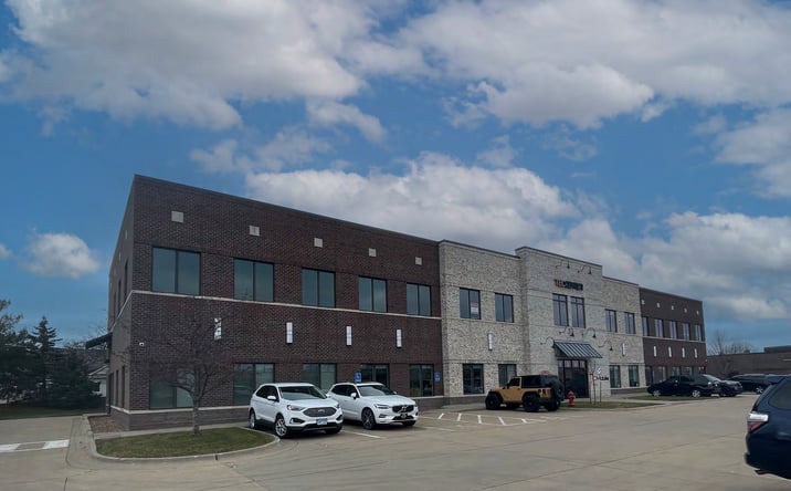 Pictures of Office property located at 1501 Boyson Square Dr, Hiawatha, IA 52233 for lease - image #1