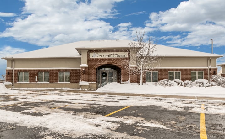 Pictures of Office property located at 1474 Merchant Drive, Algonquin, IL 60102 for lease - image #1