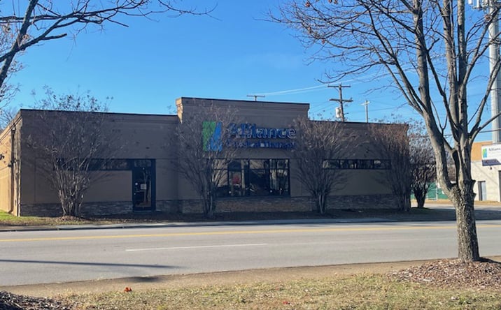 Pictures of Retail, Office property located at 2400 McCallie Ave, Chattanooga, TN 37404 for lease - image #1