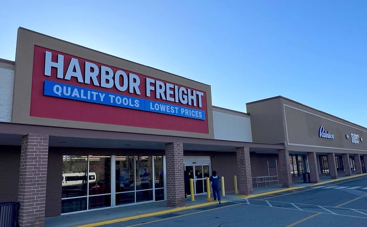 Pictures of Retail property located at 199 - 211 Plain St, Lowell, MA 01852 for lease - image #1