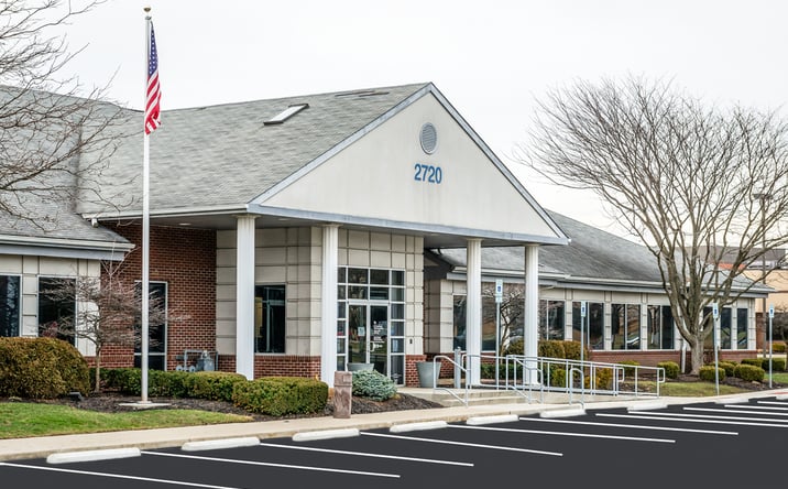 Pictures of Office property located at 2720 Airport Dr, Columbus, OH 43219 for lease - image #1