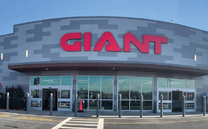 Pictures of Retail property located at 412 Lincoln Ave, East Stroudsburg, PA 18301 for lease - image #1