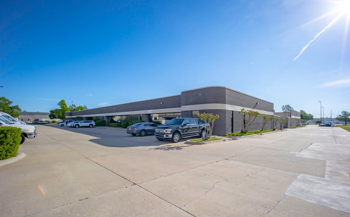 Pictures of Office, Industrial property located at 5924 NW 2nd St, Oklahoma City, OK 73127 for lease - image #1