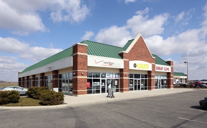 Pictures of Retail, Office, Restaurant property located at 1072 Eagleton Blvd, London, OH 43140 for lease - image #1