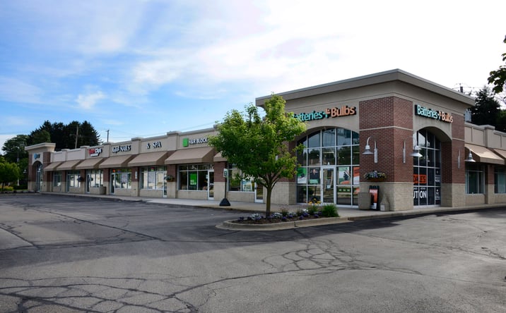 Pictures of Retail, Restaurant property located at 6150 N Port Washington Rd, Glendale, WI 53217 for lease - image #1
