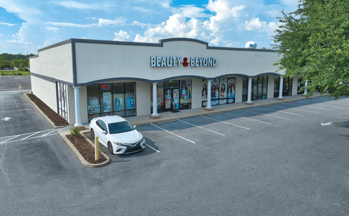 Pictures of Retail property located at 147 Altama Connector, Brunswick, GA 31525 for lease - image #1
