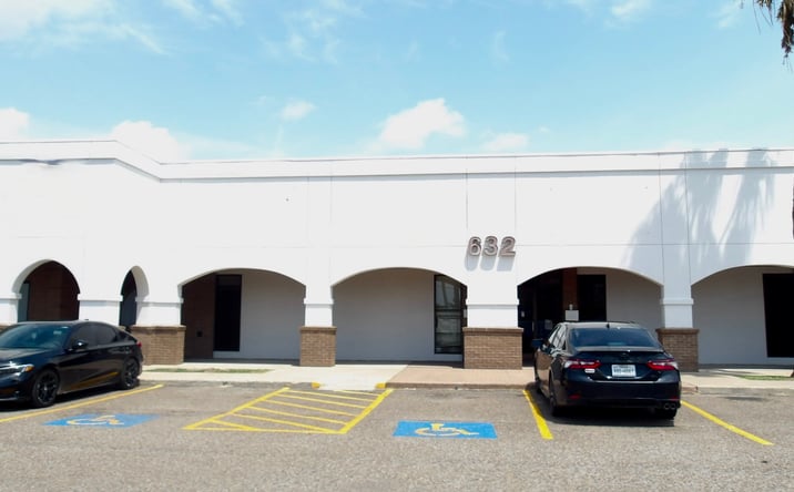 Pictures of Office property located at 632 N Ed Carey Dr, Harlingen, TX 78550 for lease - image #1
