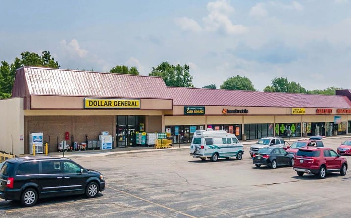 Pictures of Retail property located at 533 Wagner Ave, Greenville, OH 45331 for lease - image #1