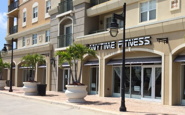 Pictures of Retail property located at 1044 N. Tamiami Trail, Sarasota, FL 34236 for lease - image #1