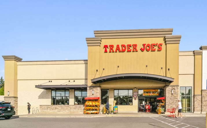 Pictures of Retail property located at 4450 Commercial St SE, Salem, OR 97302 for lease - image #1