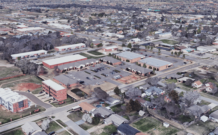Pictures of Office property located at 401-441 S Fretz Ave, Edmond, OK 73003 for lease - image #1