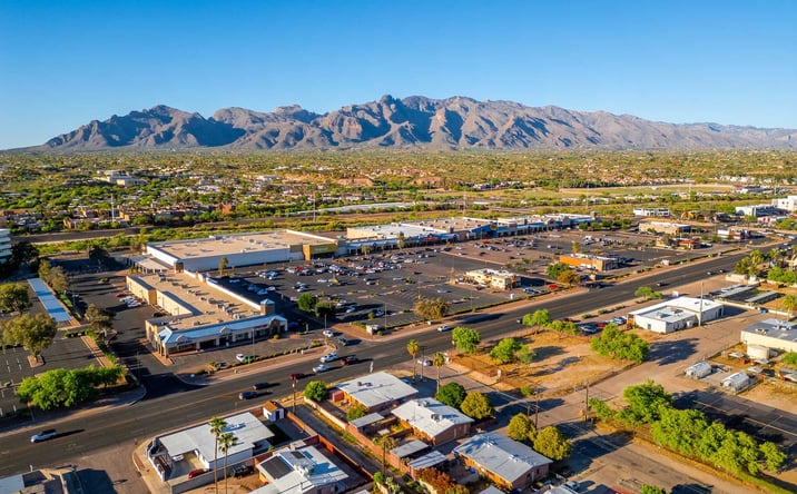 Pictures of Retail property located at 565 E Wetmore Rd, Tucson, AZ 85705 for lease - image #1