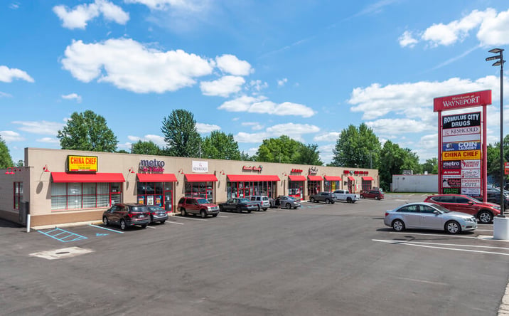 Pictures of Retail property located at 9219 Wayne Rd, Romulus, MI 48174 for lease - image #1