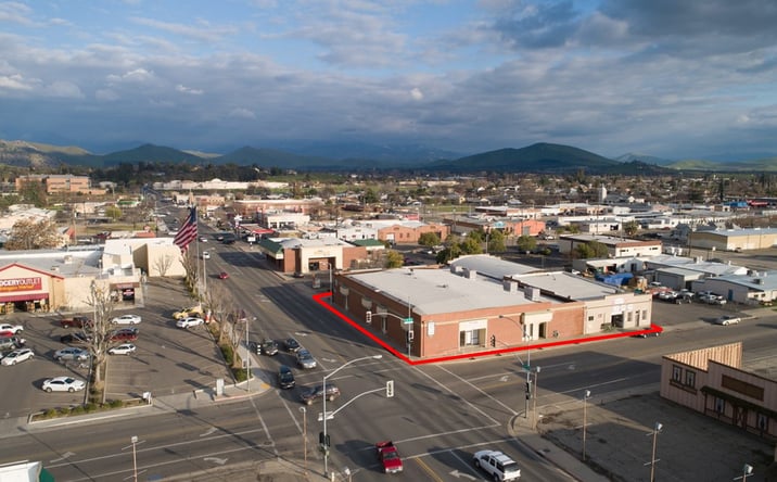 Pictures of Office property located at 75 W Olive Ave, Porterville, CA 93257 for lease - image #1