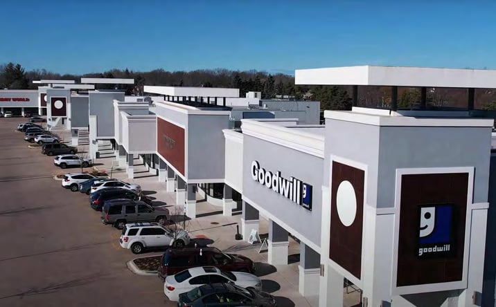 Pictures of Retail property located at 1300 E Algonquin Rd, Algonquin, IL 60102 for lease - image #1