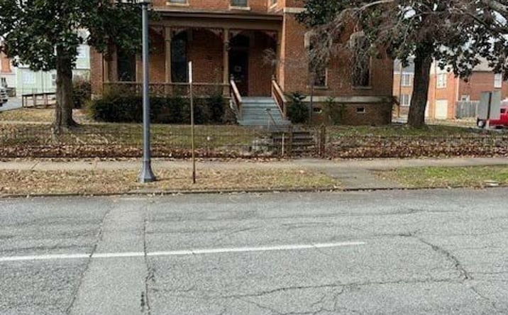 Pictures of Office property located at 700 Rock St, Little Rock, AR 72202 for lease - image #1