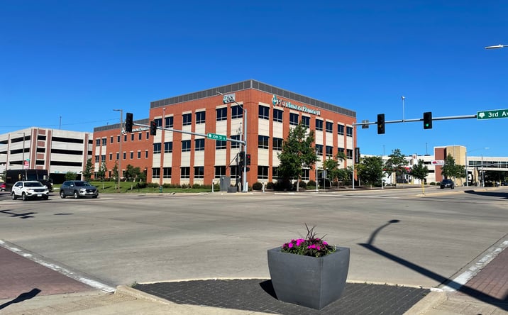 Pictures of Office property located at 275 10th St SE, Cedar Rapids, IA 52403 for lease - image #1